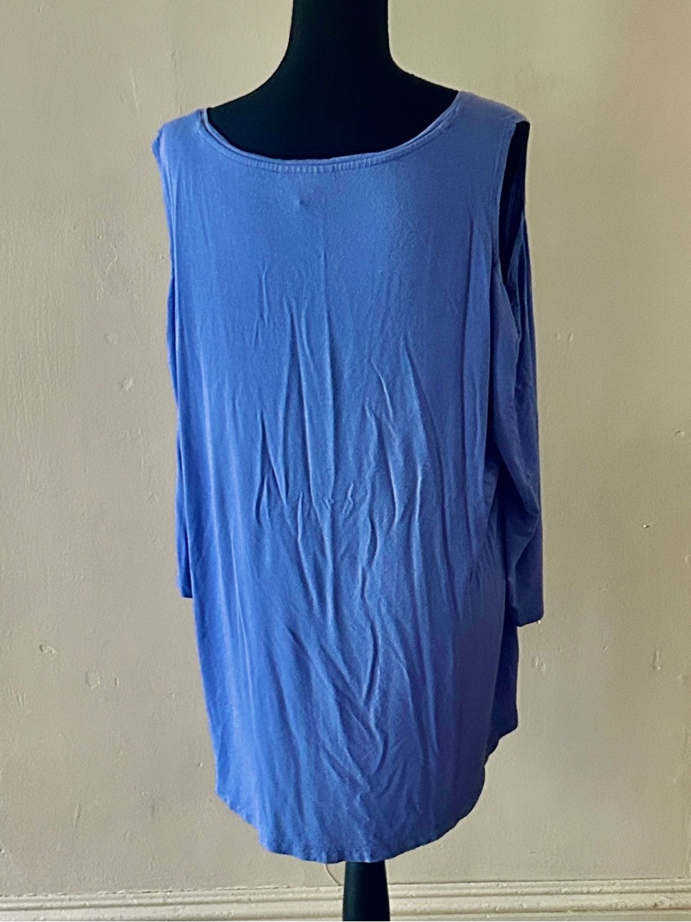 2 JM Collection Cold Shoulder Tops - Picture 3 of 5